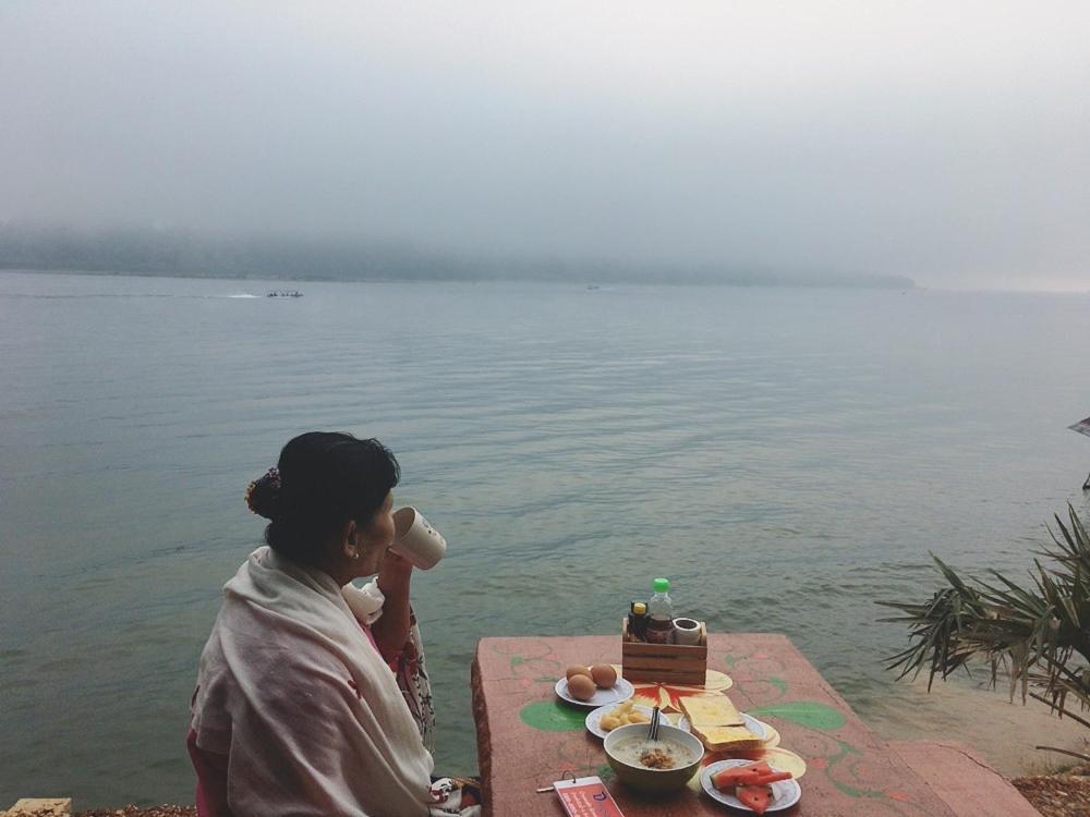 Baan Dongsak River View سانغكلا بوري المظهر الخارجي الصورة