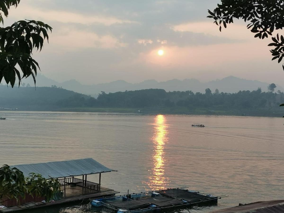 Baan Dongsak River View سانغكلا بوري المظهر الخارجي الصورة