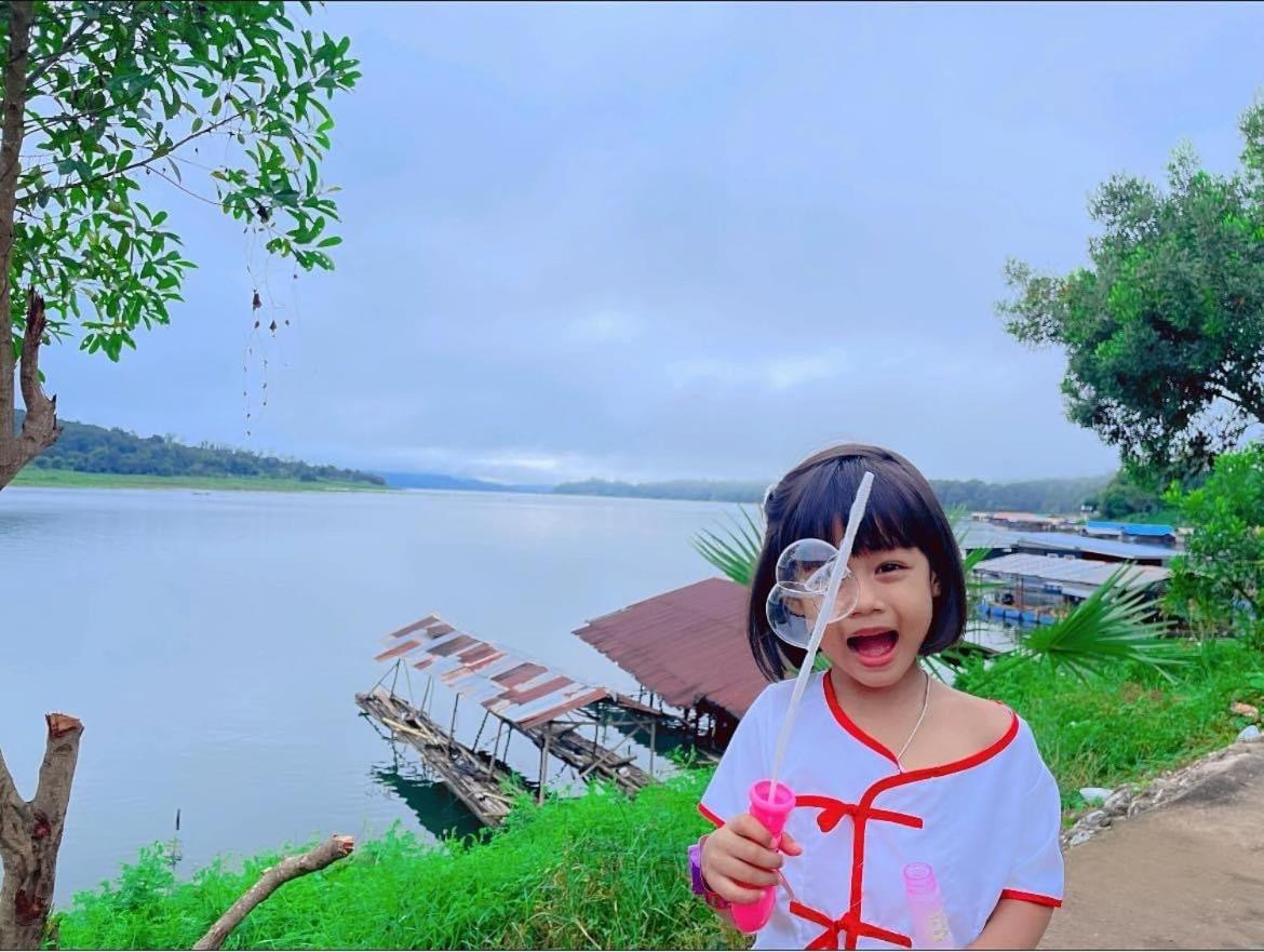 Baan Dongsak River View سانغكلا بوري المظهر الخارجي الصورة