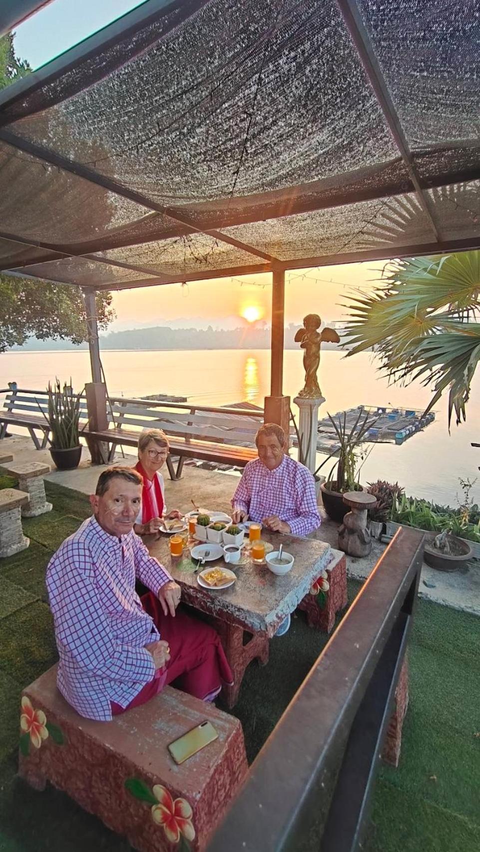 Baan Dongsak River View سانغكلا بوري المظهر الخارجي الصورة