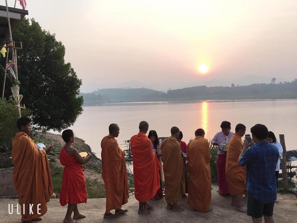 Baan Dongsak River View سانغكلا بوري المظهر الخارجي الصورة